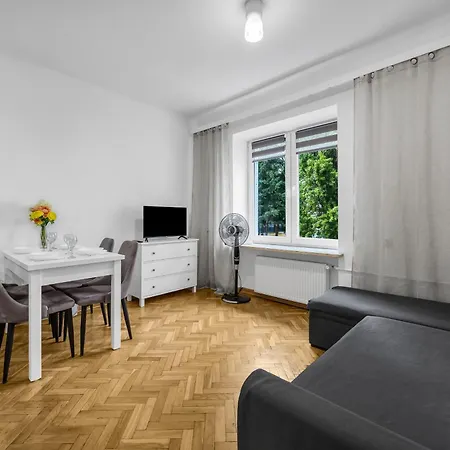 Bokserska - Chopin Airport Nerby - By Rentujemy شقة