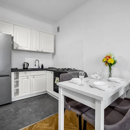 Bokserska - Chopin Airport Nerby - By Rentujemy ワルシャワ