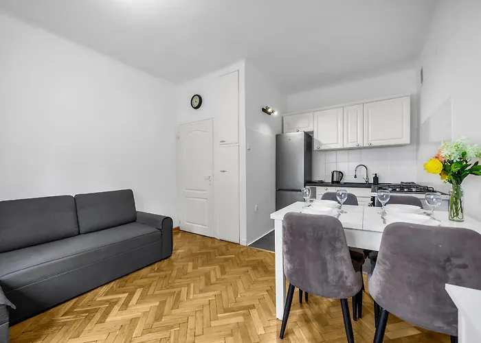 Bokserska - Chopin Airport Nerby - By Rentujemy