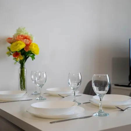 Apartment Bokserska - Chopin Airport Nerby - By Rentujemy *